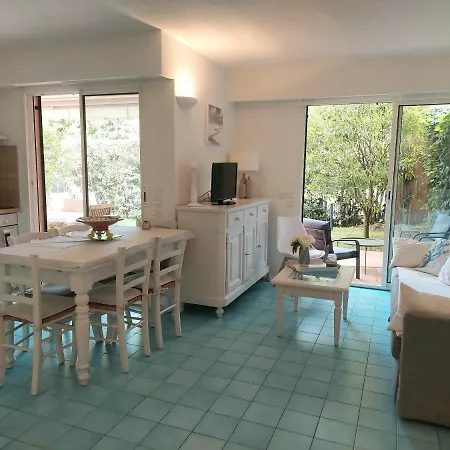 Plage La Salis 3 Chambres, Jardin - 3 Bedrooms Antibes Exterior photo